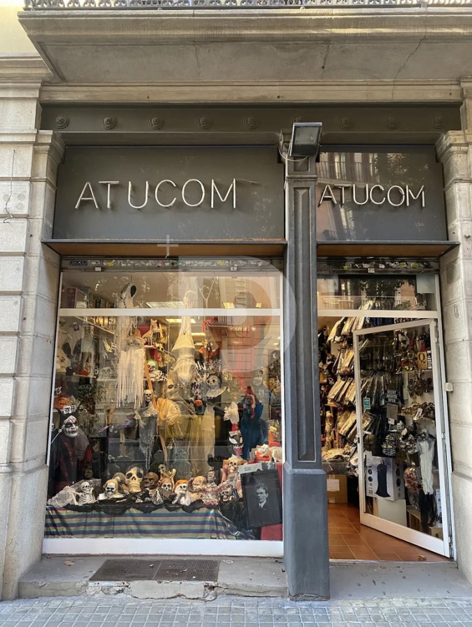 Магазин в Эйшампле, Испания, 418 м² - фото 1