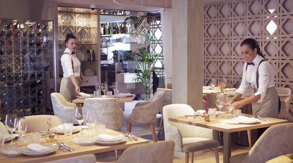 Кафе, ресторан в Барселоне, Испания, 330 м² - фото 1