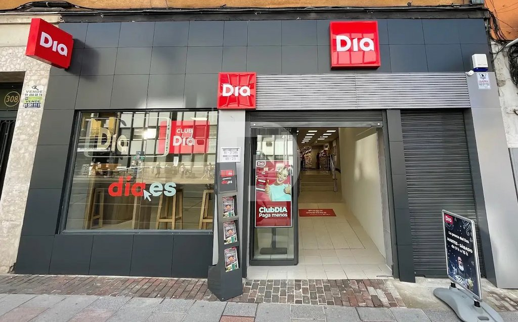 Магазин Испания, Испания, 980 м² - фото 1