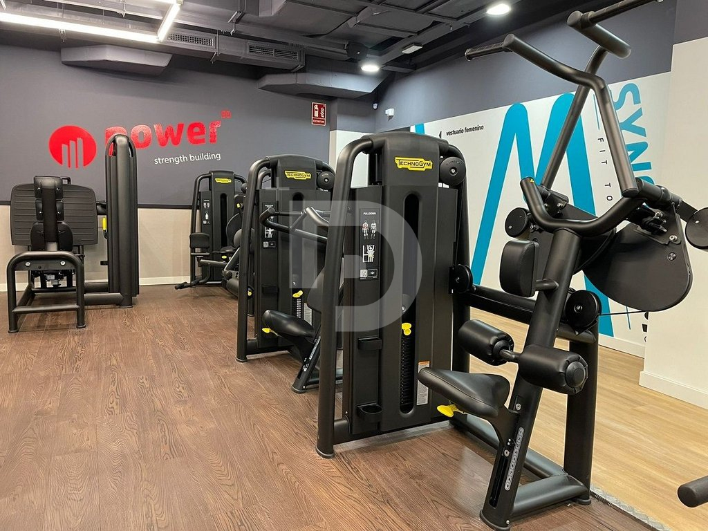 Коммерческая недвижимость в Барселоне, Испания, 2 681 м² - фото 1