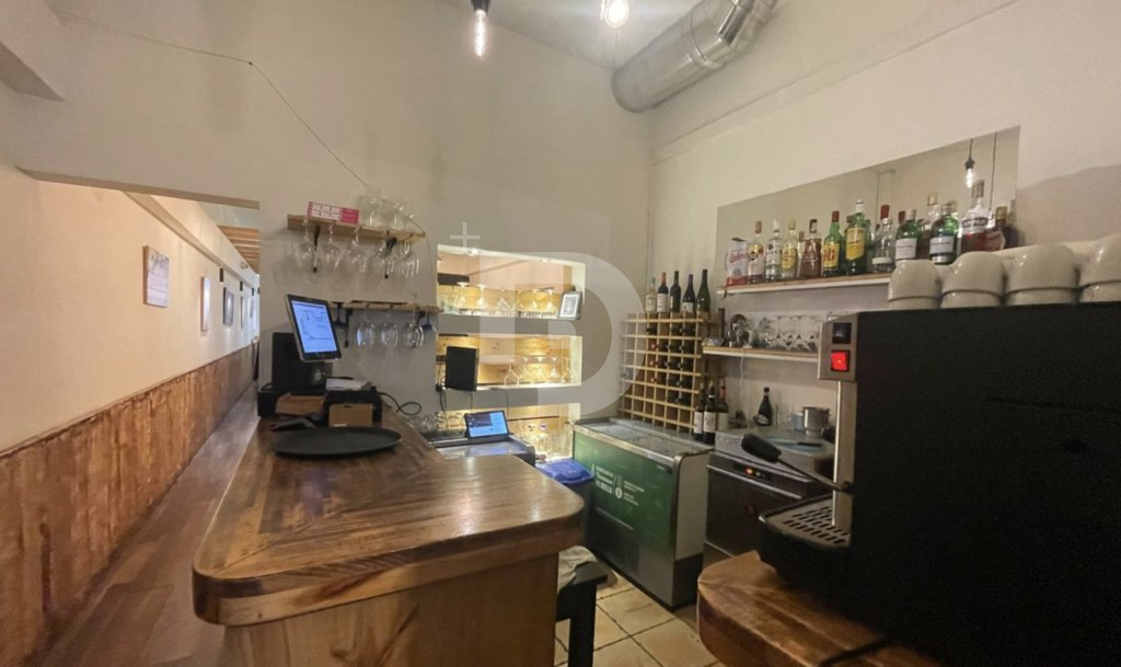 Коммерческая недвижимость в Барселоне, Испания, 110 м² - фото 2