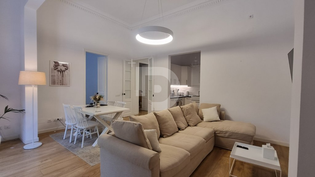 Коммерческая недвижимость в Барселоне, Испания, 521 м² - фото 2