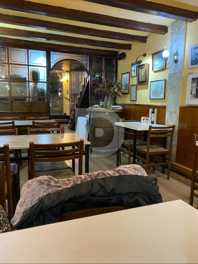 Кафе, ресторан в Эйшампле, Испания, 130 м² - фото 2
