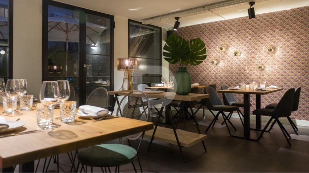 Кафе, ресторан в Барселоне, Испания, 378 м² - фото 2