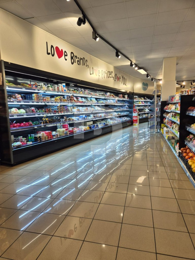 Магазин в Мадриде, Испания, 589 м² - фото 2