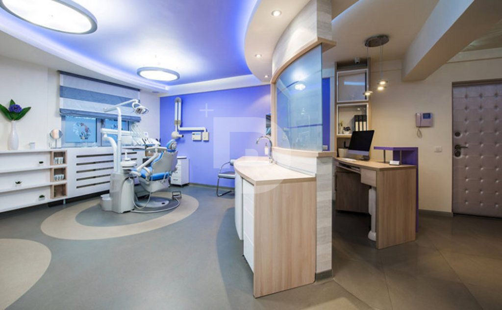 Коммерческая недвижимость в Барселоне, Испания, 248 м² - фото 2