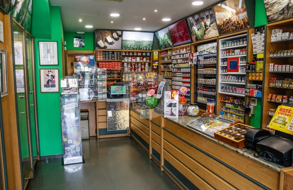 Коммерческая недвижимость в Сант-Андреу, Испания, 105 м² - фото 2