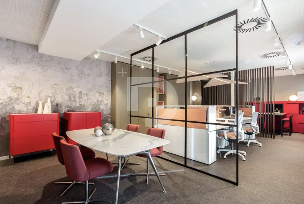 Офис в Барселоне, Испания, 800 м² - фото 2