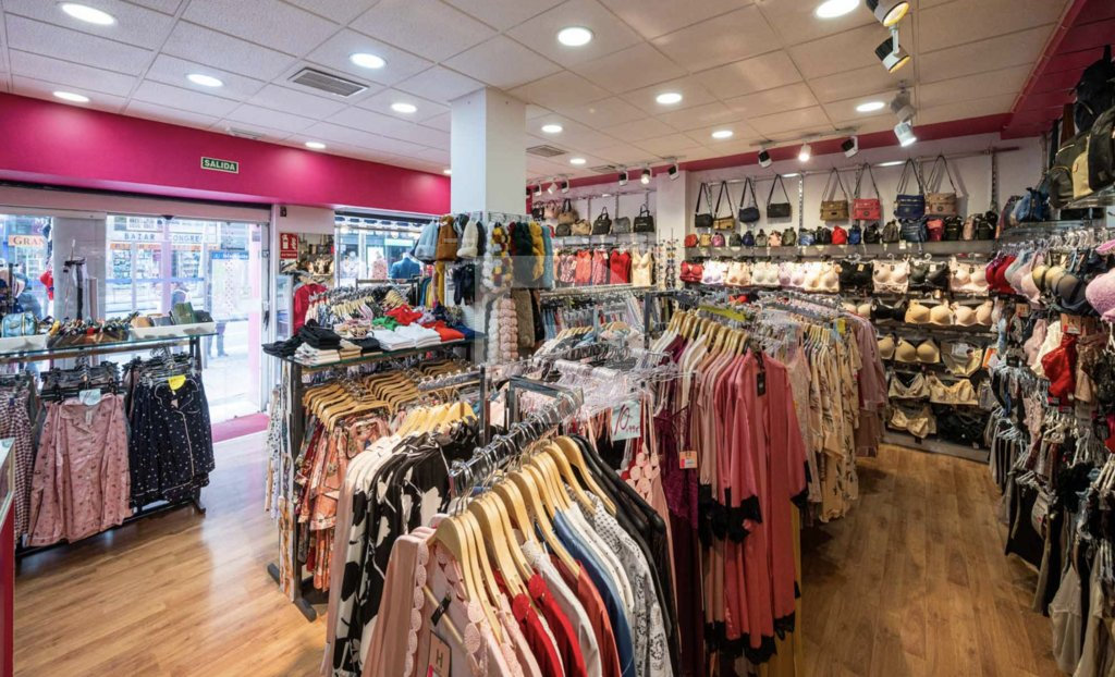 Магазин Испания, Испания, 82 м² - фото 2