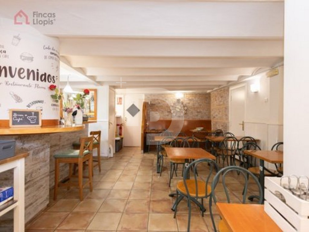 Коммерческая недвижимость в Барселоне, Испания, 260 м² - фото 2