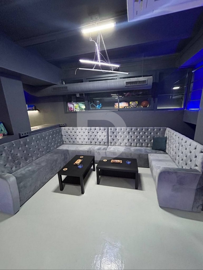 Коммерческая недвижимость в Барселоне, Испания, 425 м² - фото 2