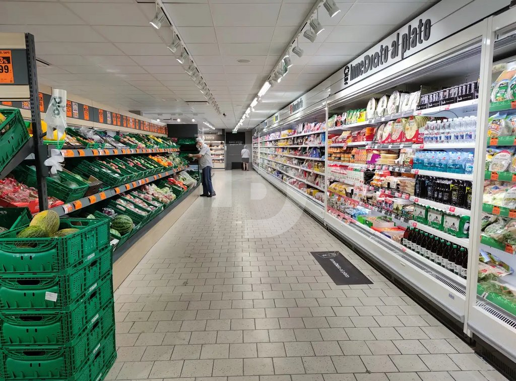 Магазин Испания, Испания, 980 м² - фото 2