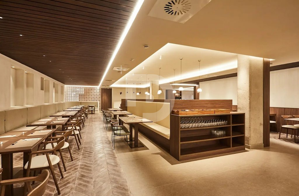 Отель, гостиница Каталония, Испания, 4 992 м² - фото 2