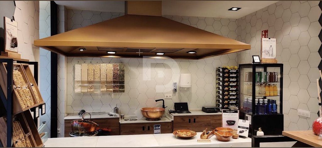 Магазин в Мадриде, Испания, 137 м² - фото 3