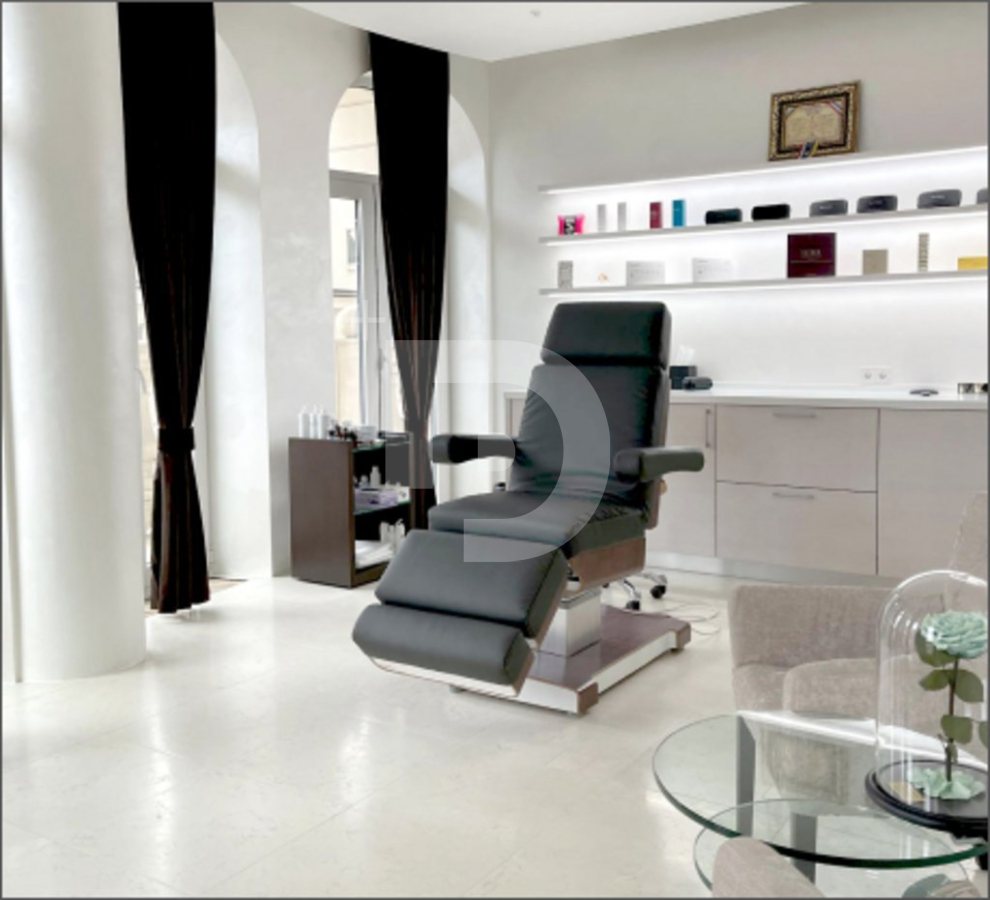 Коммерческая недвижимость в Барселоне, Испания, 185 м² - фото 3