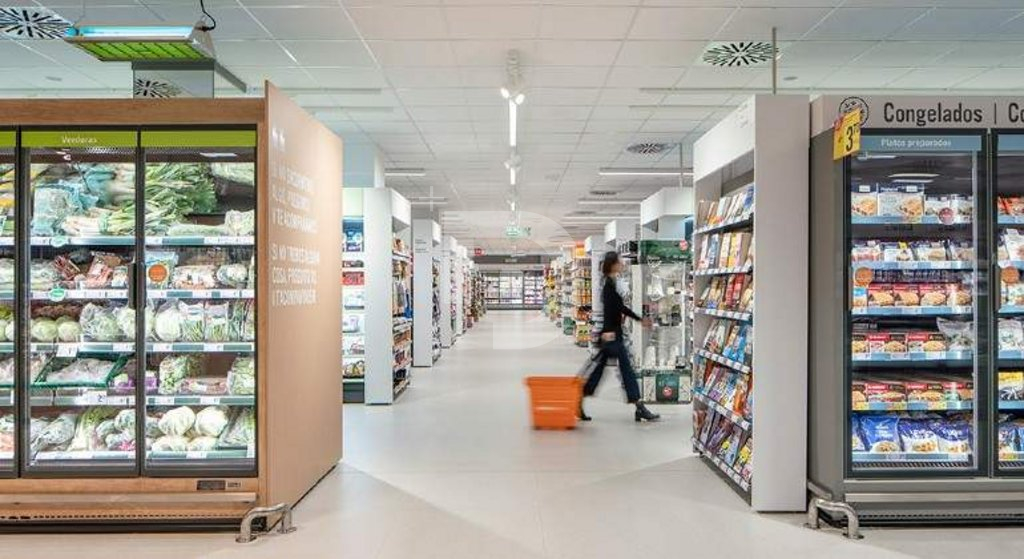 Магазин в Барселоне, Испания, 1 971 м² - фото 3