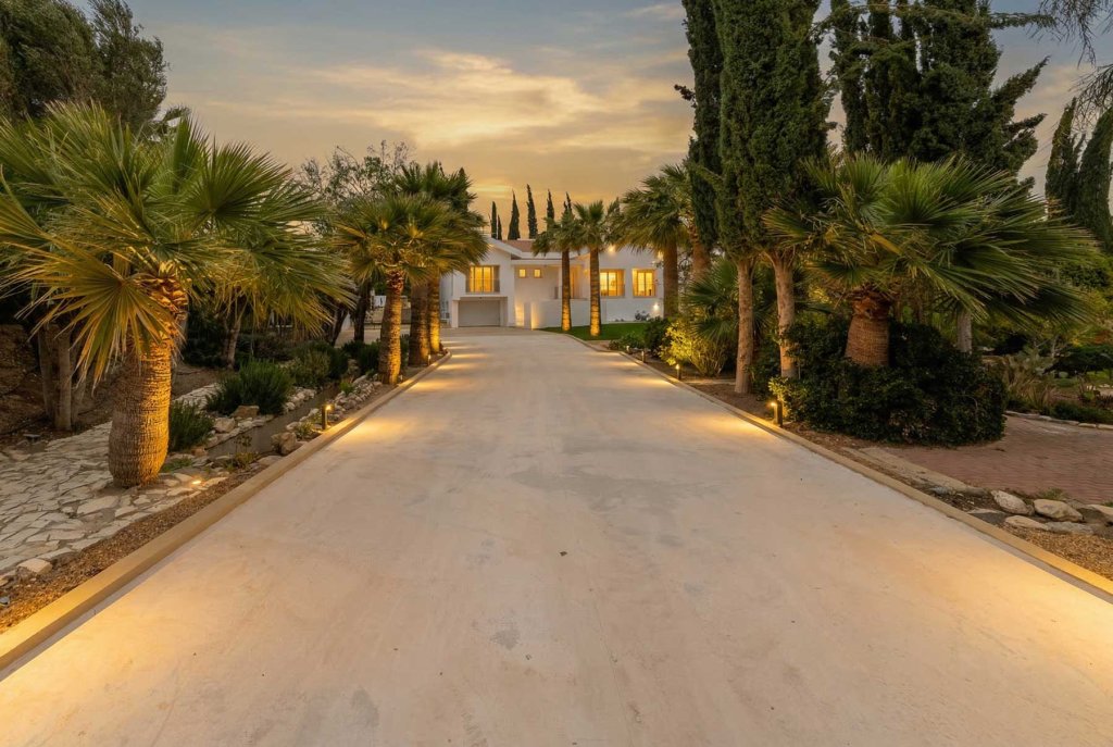 Квартира в Ларнаке, Кипр, 340 м² - фото 2