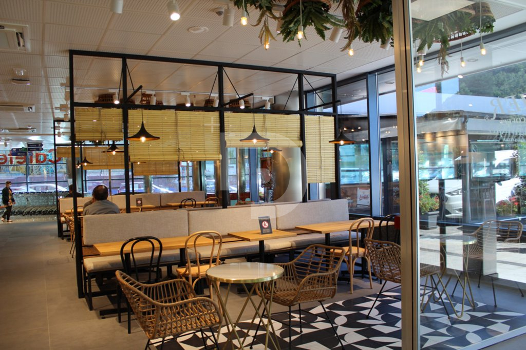 Кафе, ресторан в Барселоне, Испания, 379 м² - фото 3