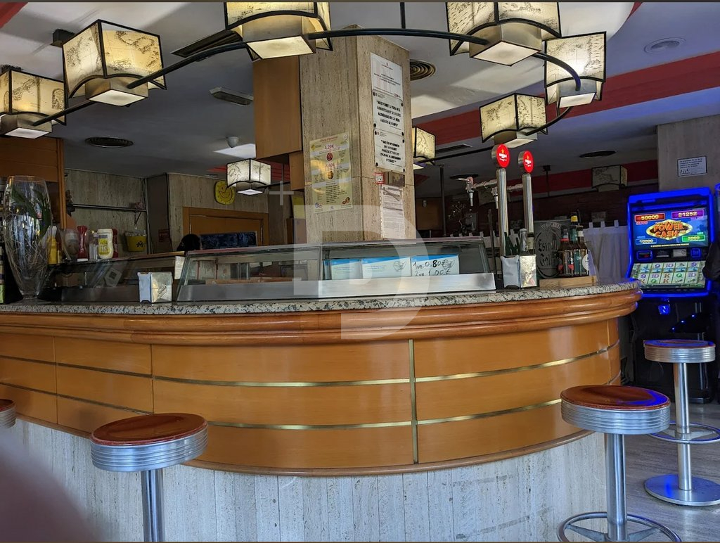 Коммерческая недвижимость в Эйшампле, Испания, 290 м² - фото 4