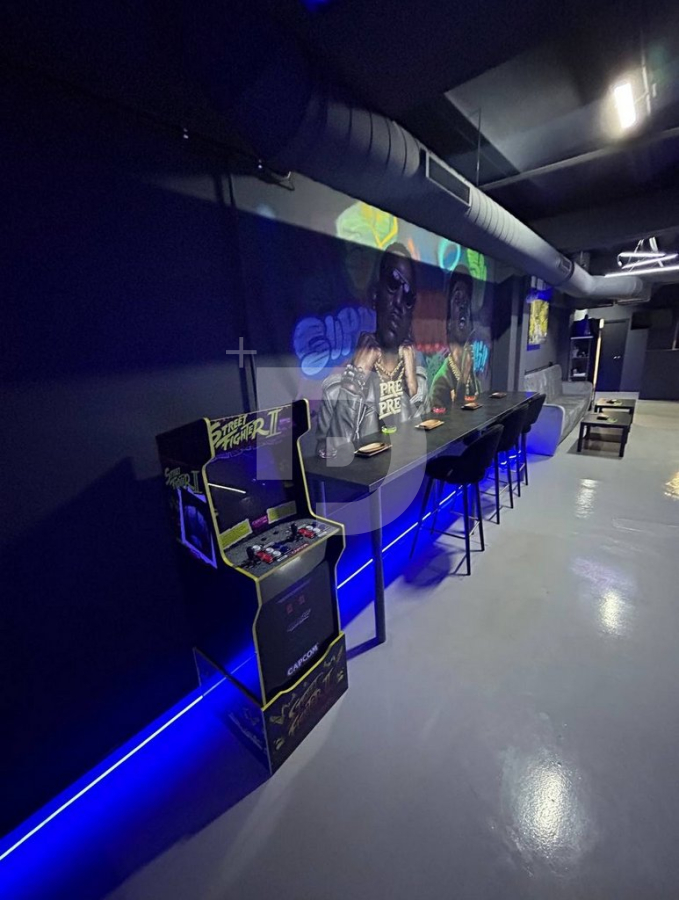 Коммерческая недвижимость в Барселоне, Испания, 425 м² - фото 4