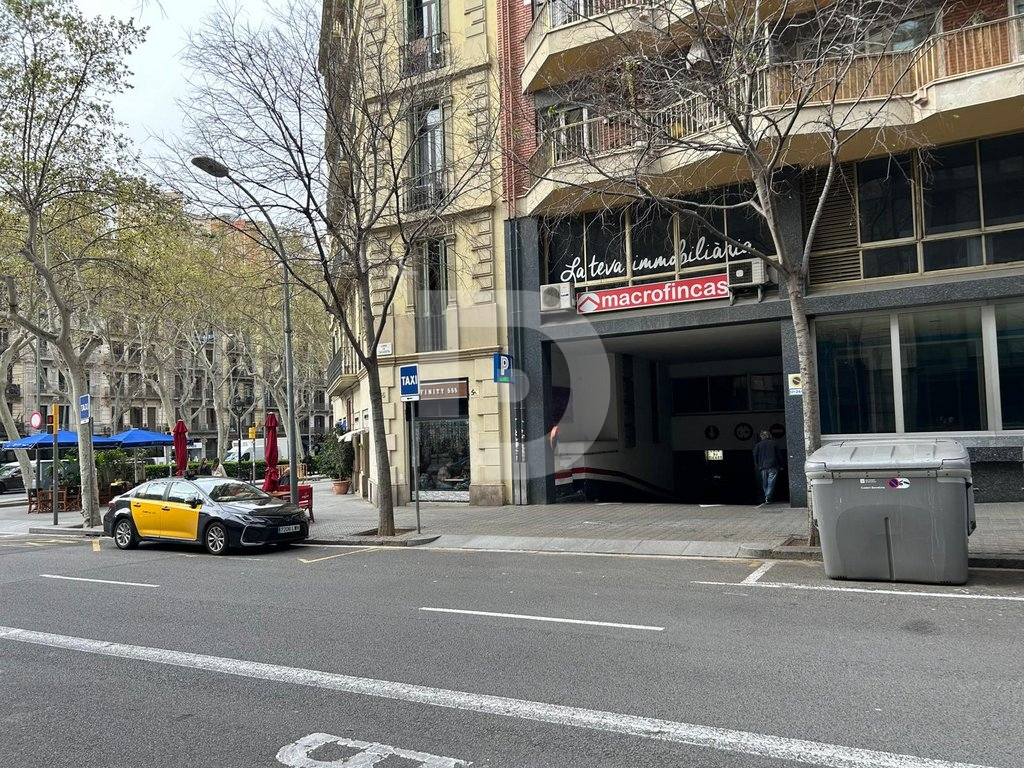 Коммерческая недвижимость в Эйшампле, Испания, 14 600 м² - фото 6