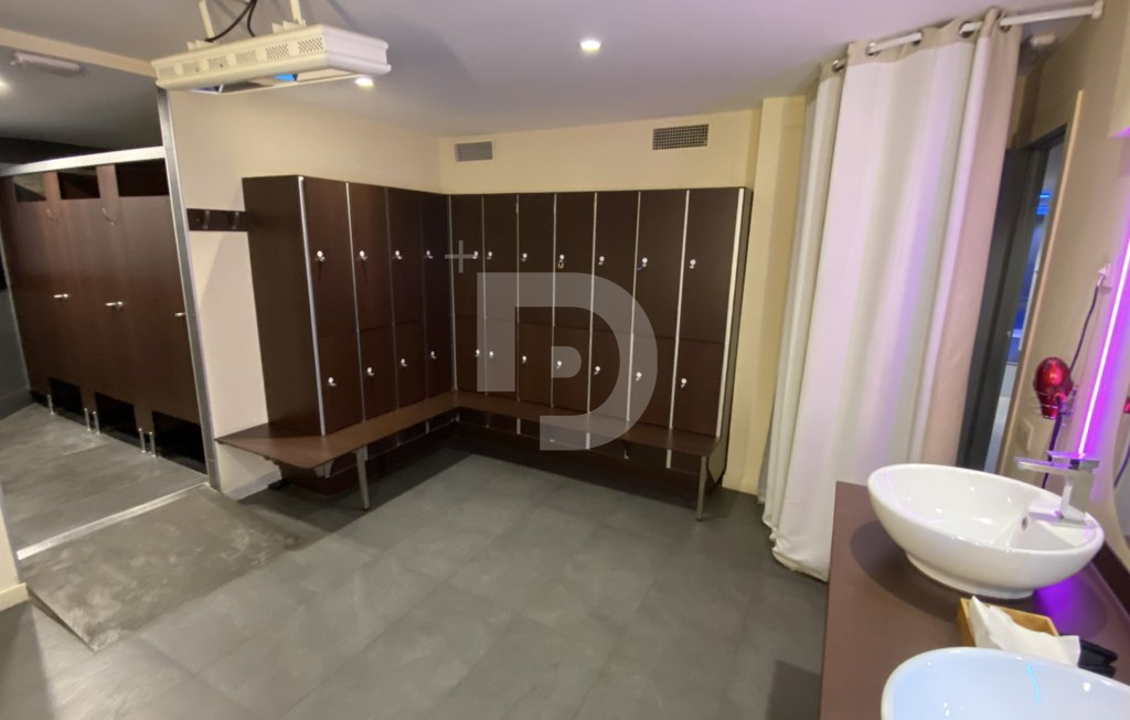 Коммерческая недвижимость в Барселоне, Испания, 250 м² - фото 7