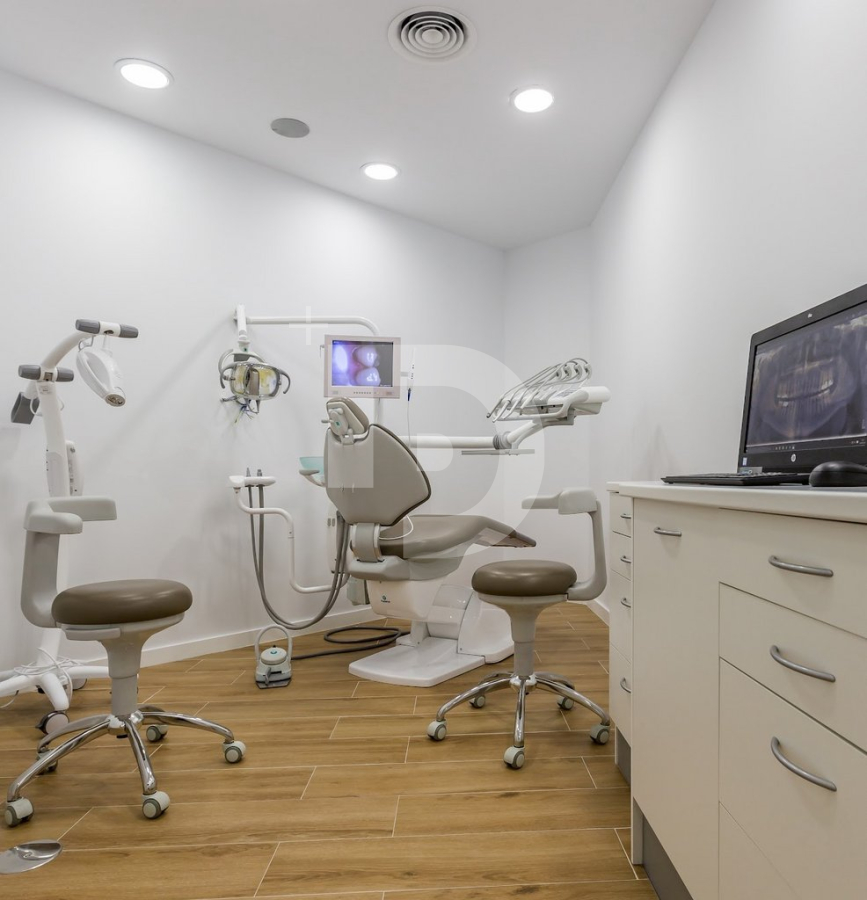 Коммерческая недвижимость в Барселоне, Испания, 418 м² - фото 9