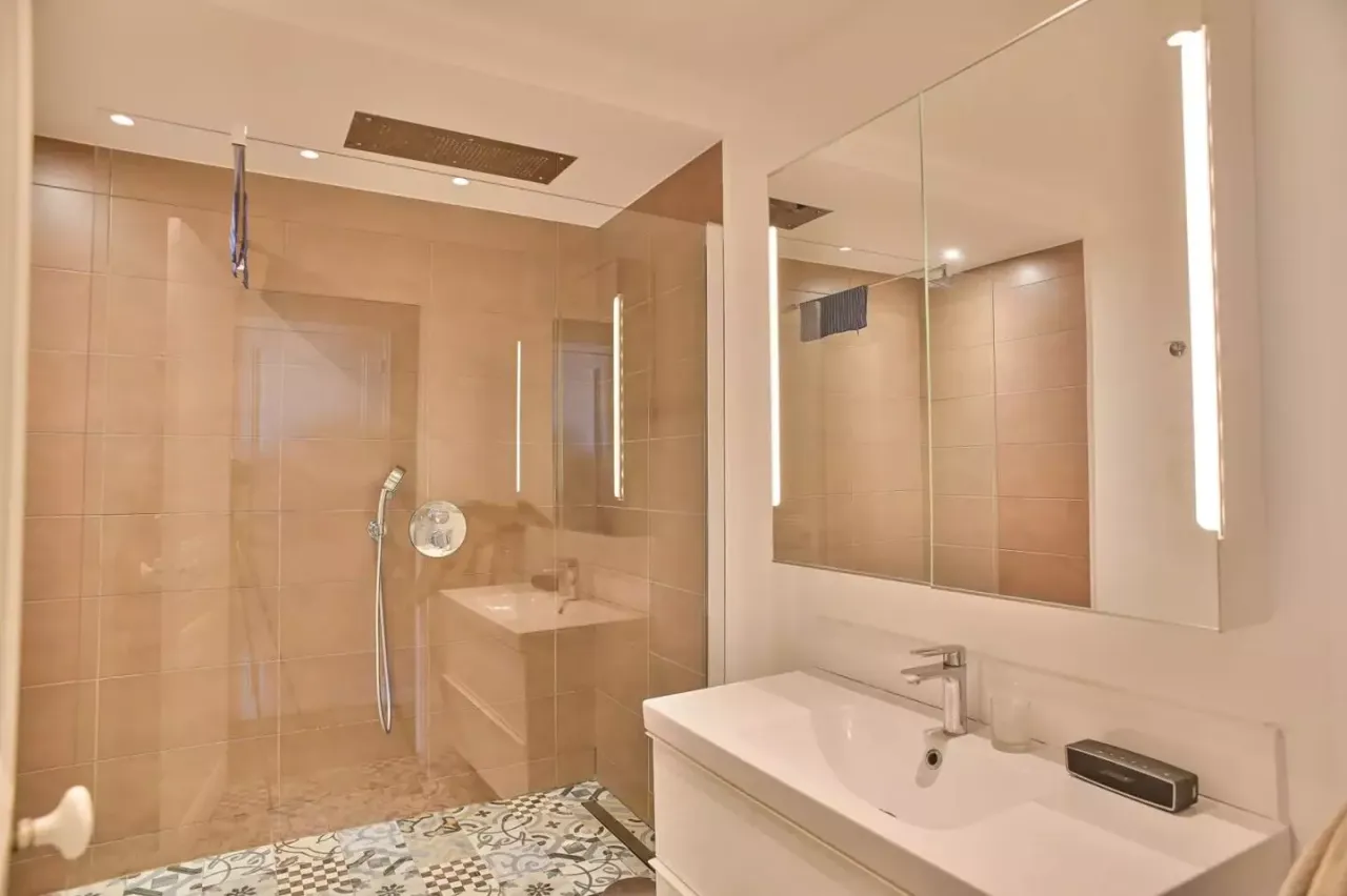 Апартаменты в Каннах, Франция, 130 м² - фото 8