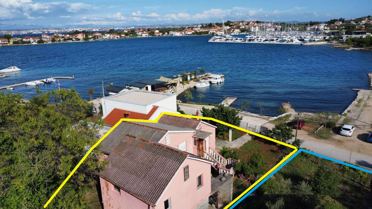 Дом в Задаре, Хорватия, 200 м² - фото 1