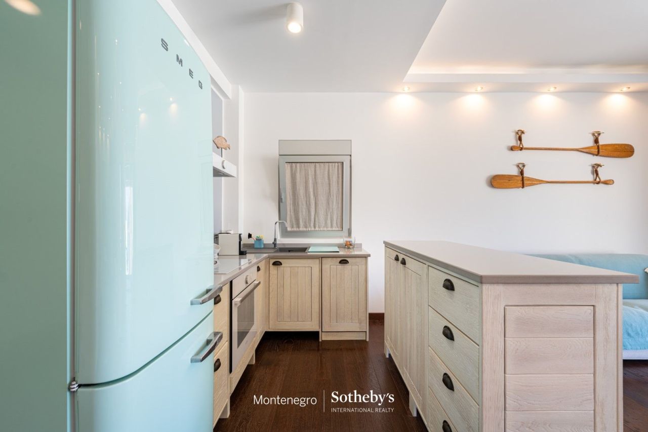 Апартаменты в Доброте, Черногория, 82 м² - фото 7