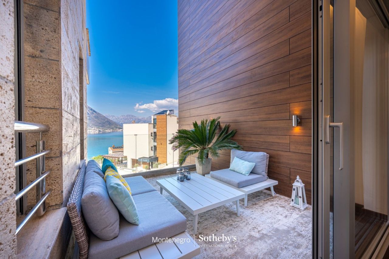 Апартаменты в Доброте, Черногория, 82 м² - фото 8