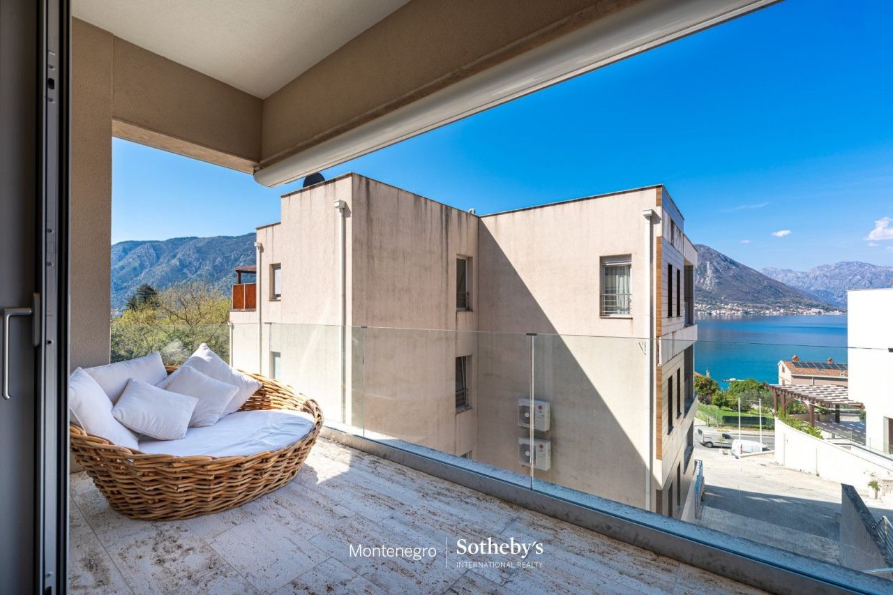 Апартаменты в Доброте, Черногория, 82 м² - фото 11