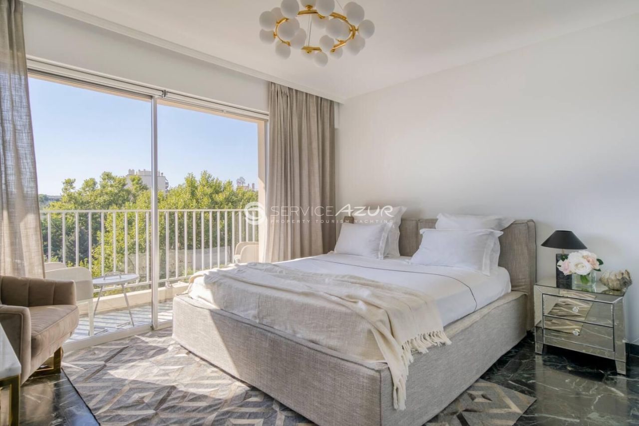 Апартаменты в Антибе, Франция, 120 м² - фото 11