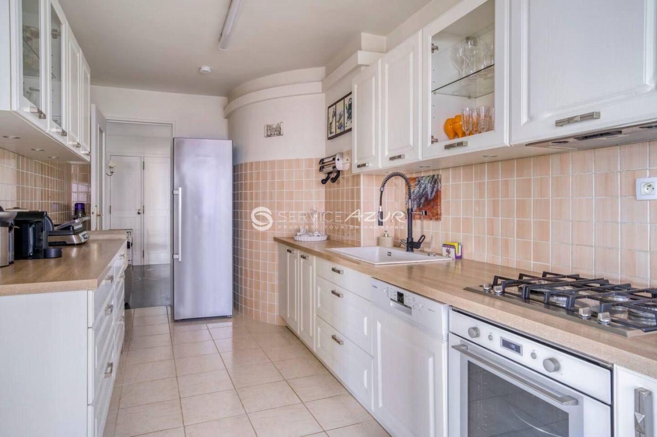 Апартаменты в Антибе, Франция, 120 м² - фото 17