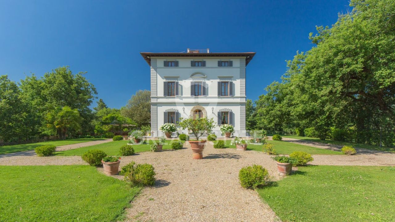 Дом Cavriglia, Италия, 900 м² - фото 2