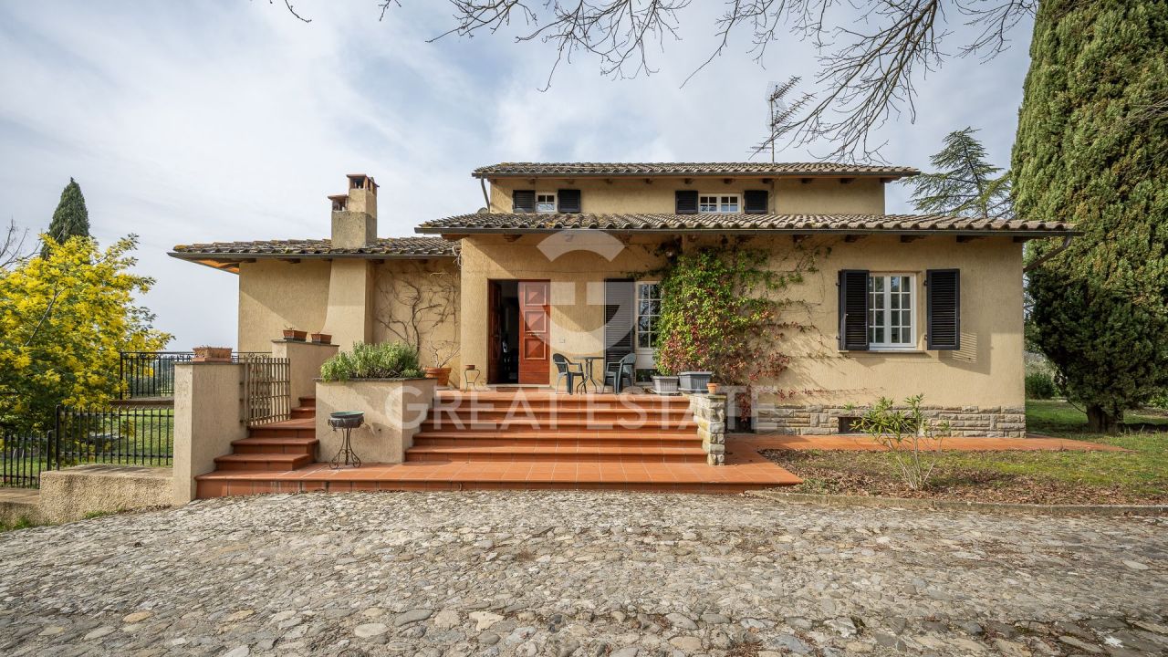 Дом в Сиене, Италия, 412 м² - фото 2