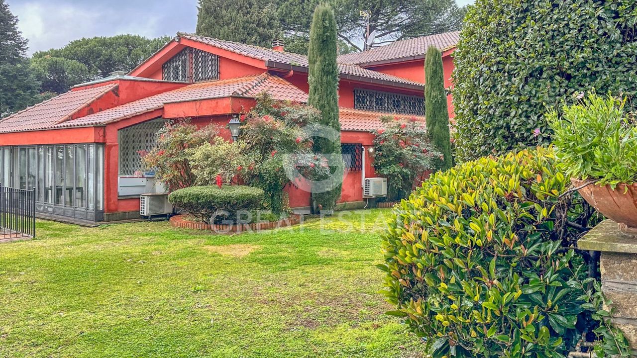 Вилла в Риме, Италия, 724.5 м² - фото 2