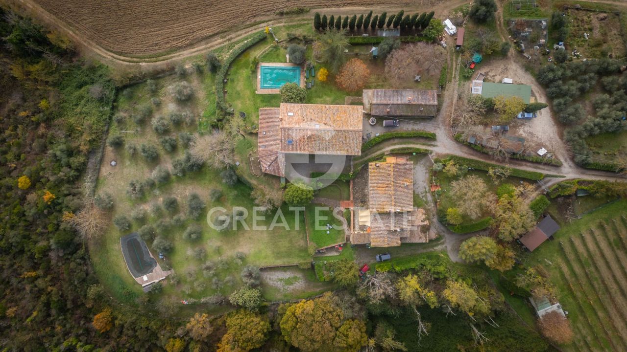 Дом в Сиене, Италия, 452.2 м² - фото 3