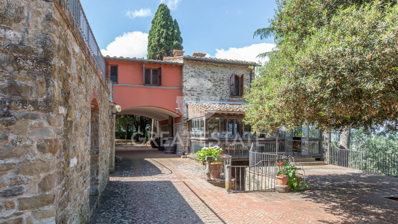 Дом в Ареццо, Италия, 458.05 м² - фото 4