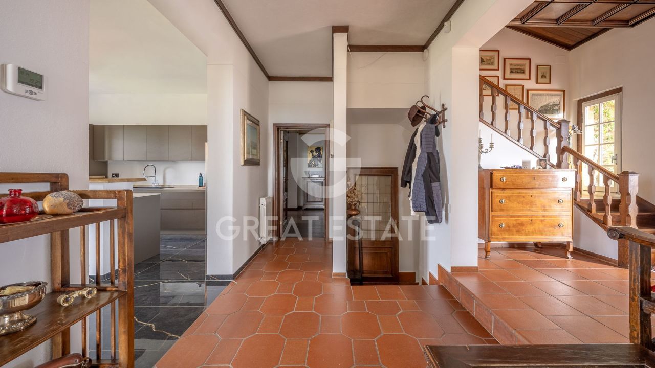 Дом в Сиене, Италия, 412 м² - фото 9