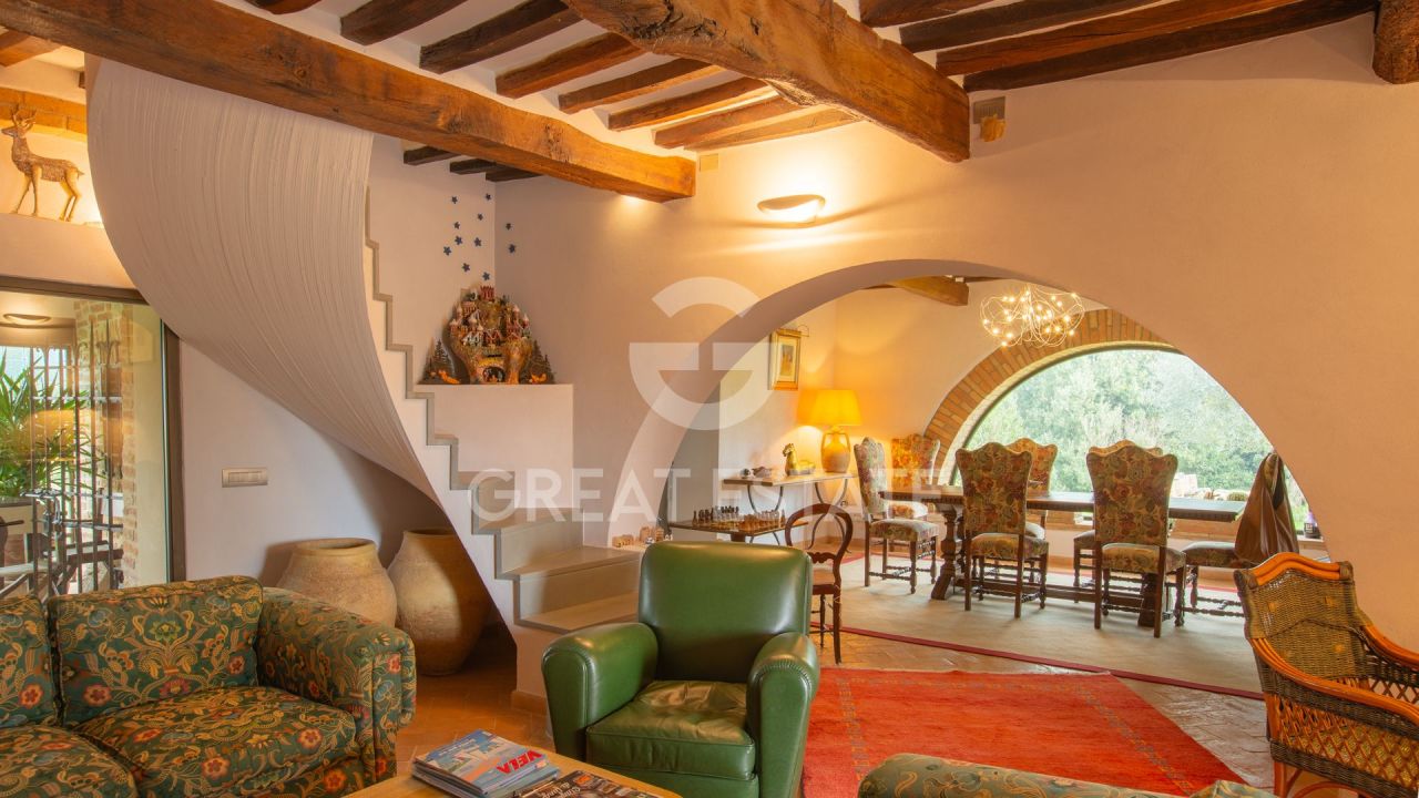 Дом в Кьюси, Италия, 355.35 м² - фото 10