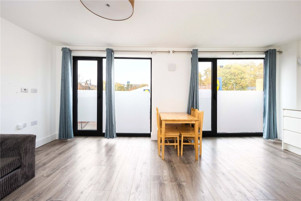 Квартира в Лондоне, Великобритания, 48 м² - фото 1