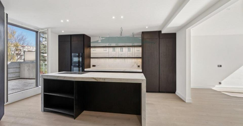 Квартира в Женеве, Швейцария, 325 м² - фото 2