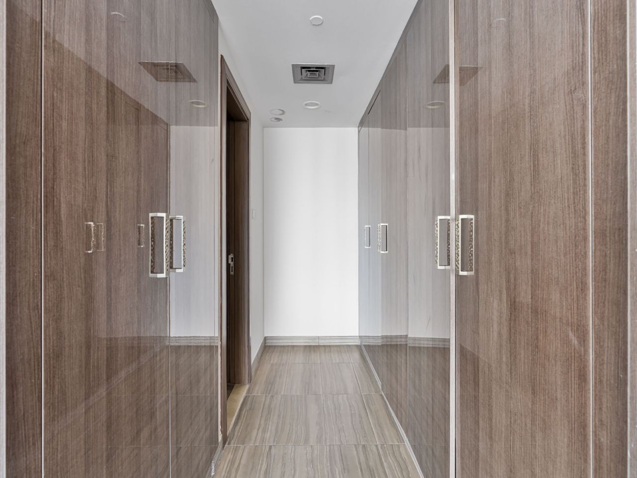 Квартира в Дубае, ОАЭ, 70 м² - фото 13