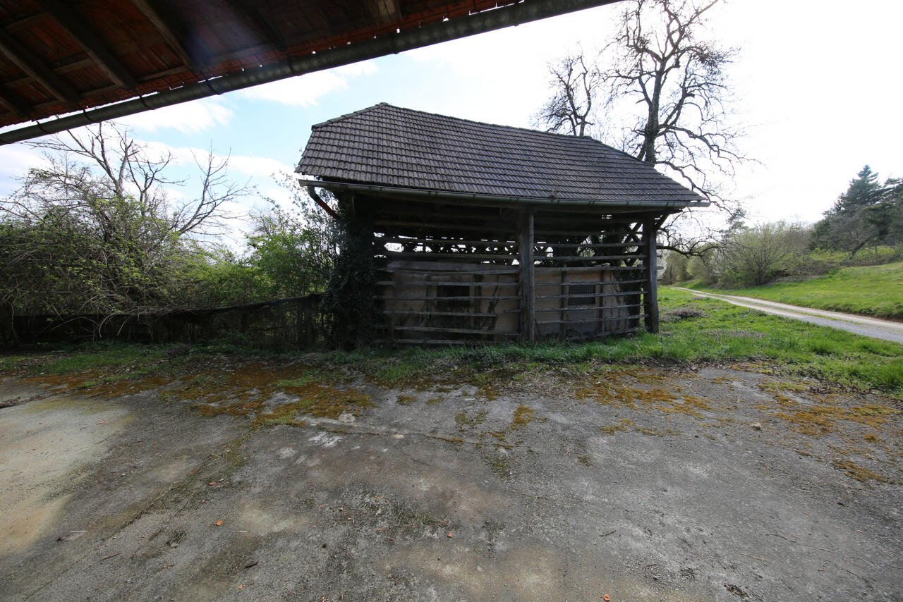 Ферма в Гросупле, Словения, 168 000 м² - фото 5