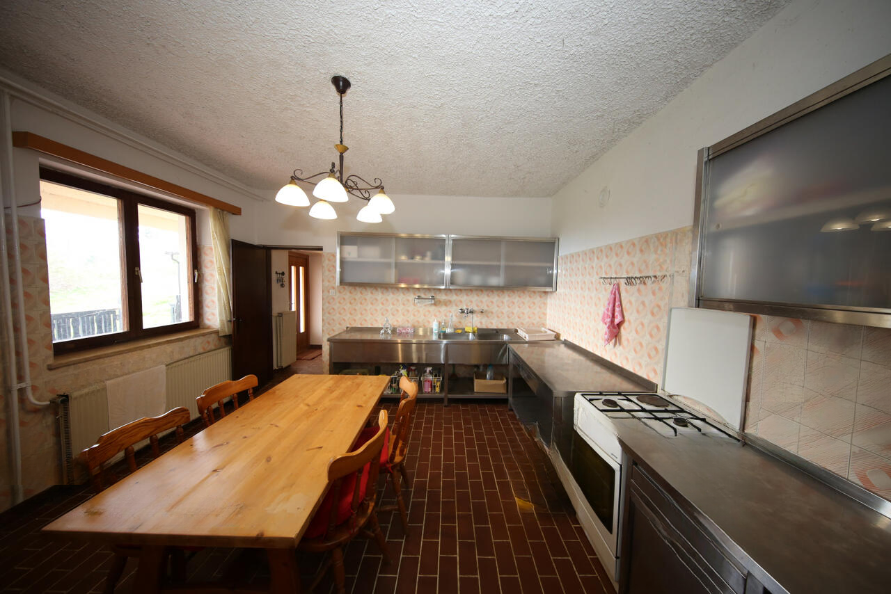 Ферма в Гросупле, Словения, 168 000 м² - фото 11