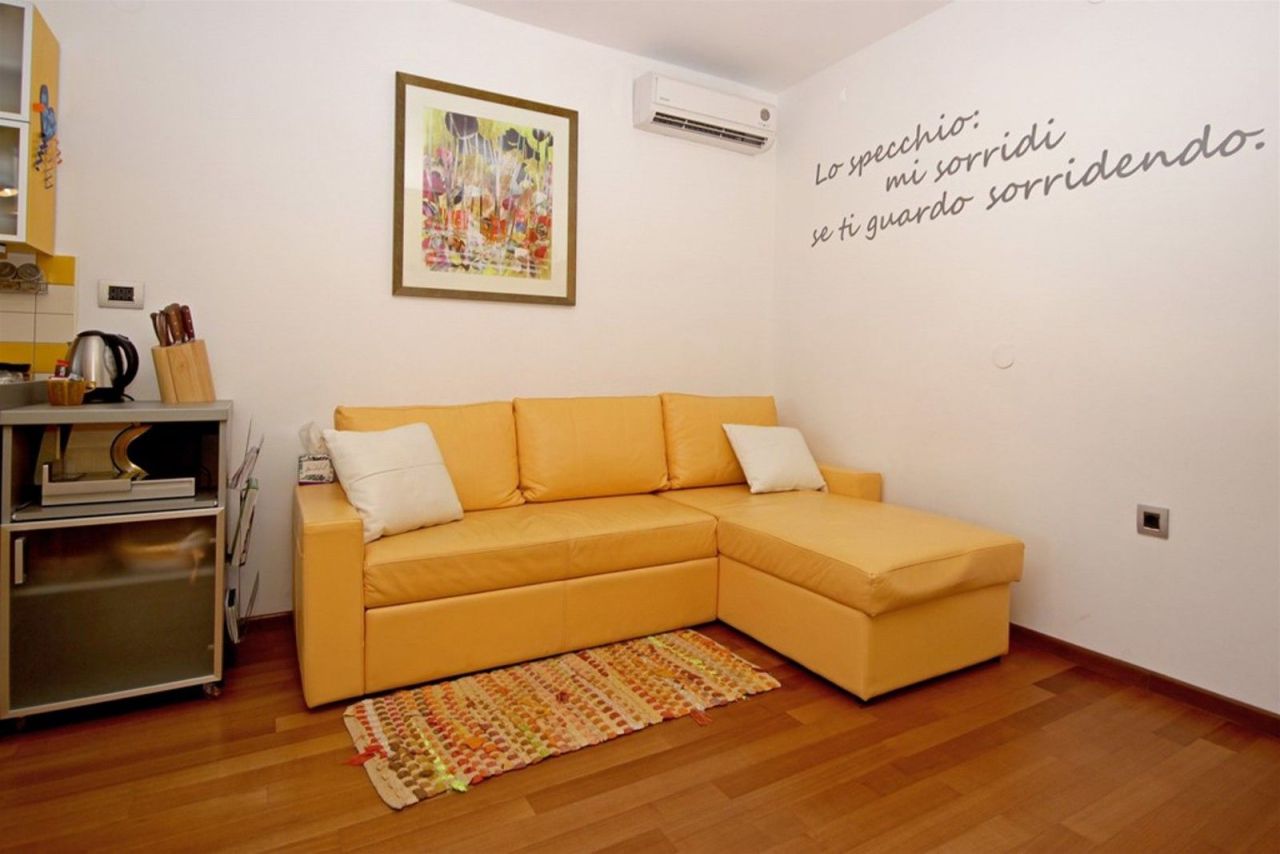 Квартира в Пуле, Хорватия, 62 м² - фото 1