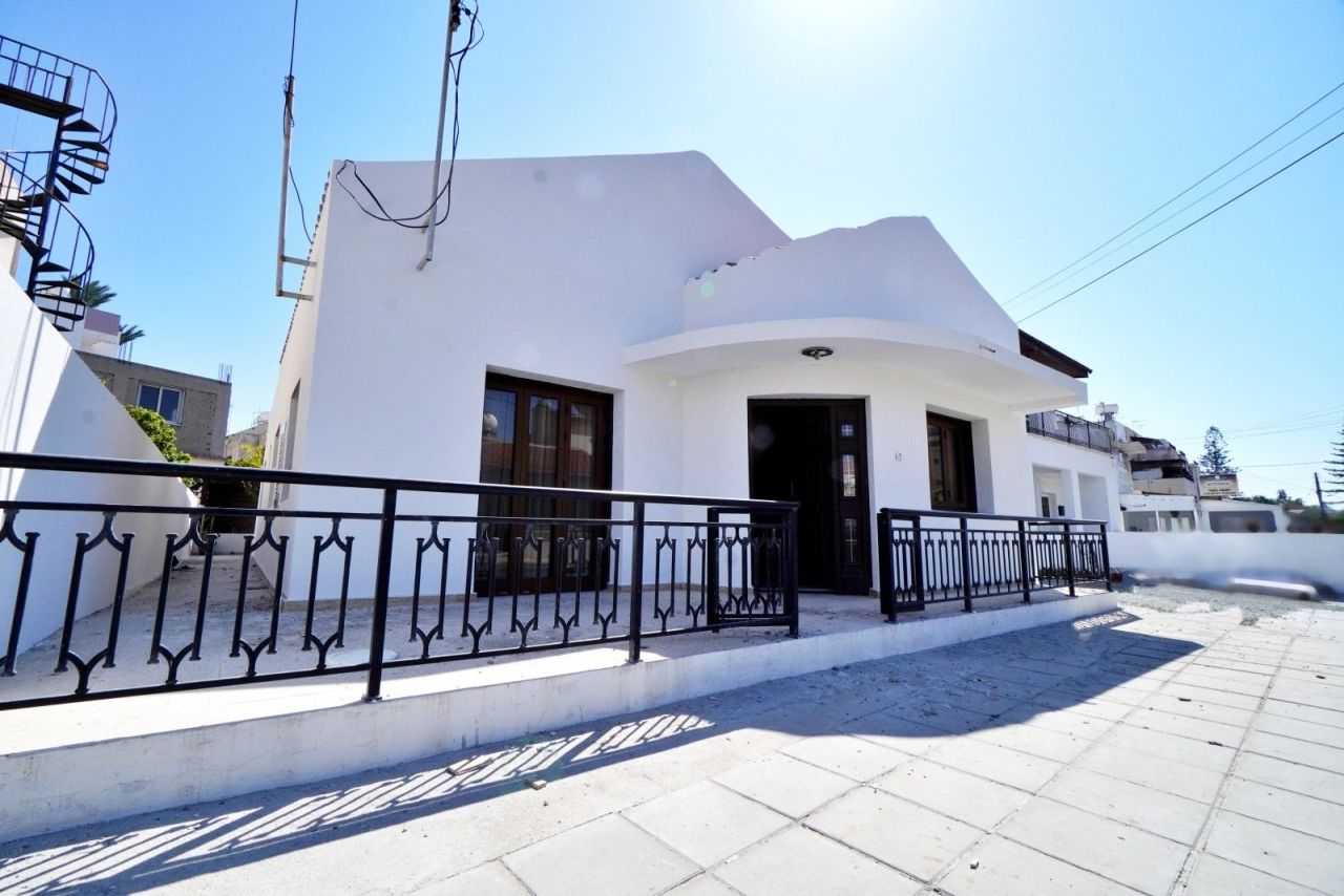 Бунгало в Ларнаке, Кипр, 117 м² - фото 1