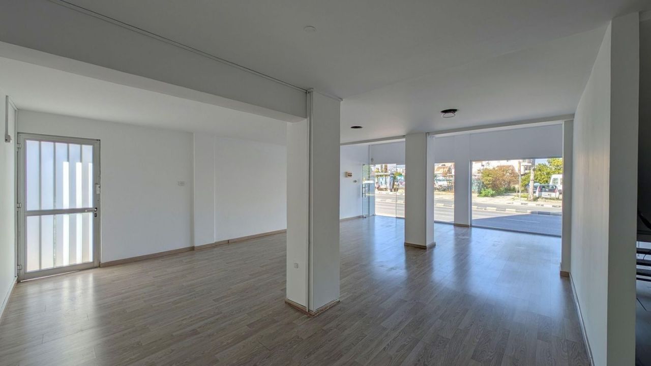 Магазин в Лимасоле, Кипр, 118 м² - фото 7