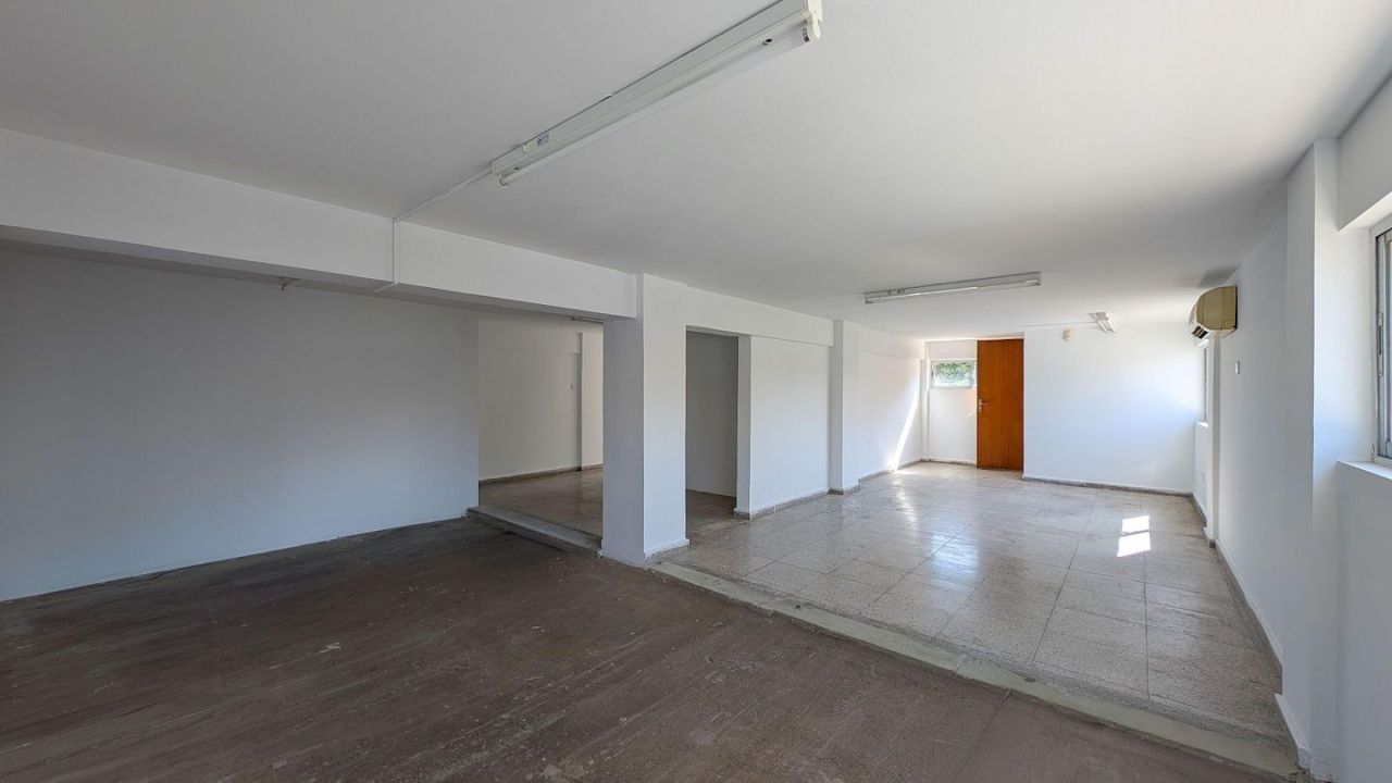 Магазин в Лимасоле, Кипр, 118 м² - фото 10